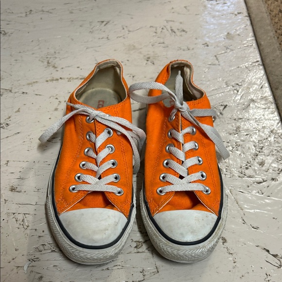 Syracuse / San Francisco Giants Orange Low Rise Converse Canvas Sneakers - Picture 1 of 5